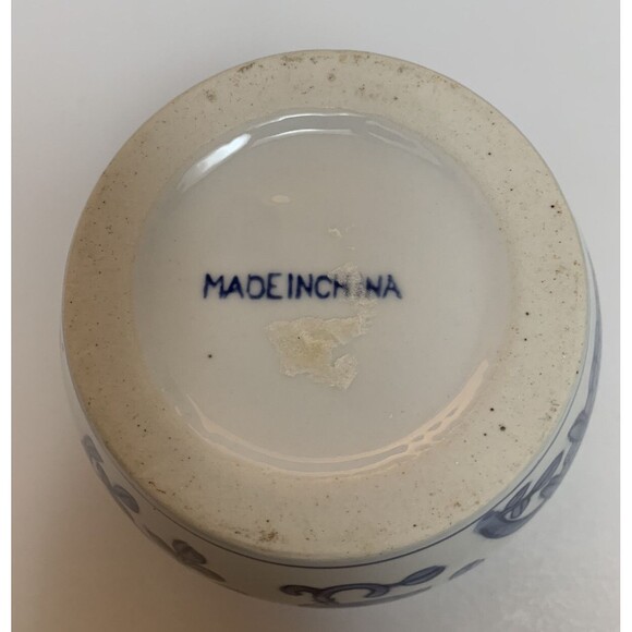 Vtg Small Cobalt  Blue and White Porcelain Planter Birds & Floral Chinoiserie 4” - Picture 5 of 7